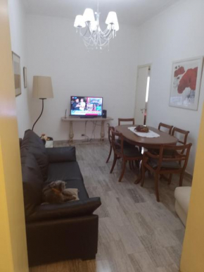Habitaciónes privadas doble y single con baño compartido en casa familiar